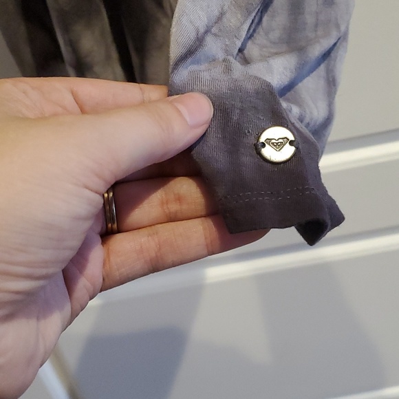 ❤️‍🔥4 for $20! Roxy Tank - Picture 2 of 3